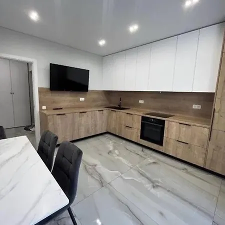 Great Bright Apartment, Ideal For A Family!! *